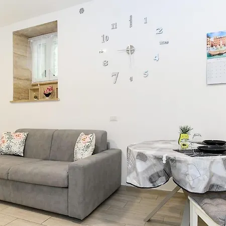 La Scaletta Furio Camillo Apartment *